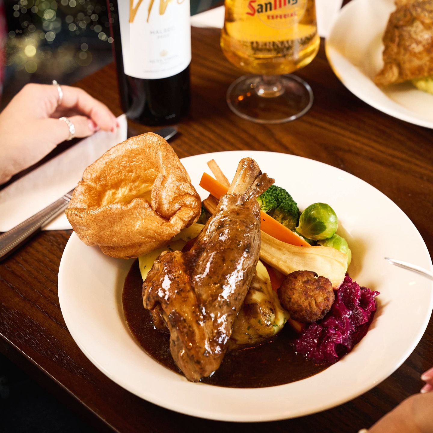 Christmas Day 2025 Lunch, Dinner & Dining at The Bumble Bee in Gwent